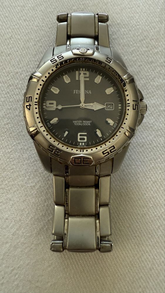 Продавам Festina