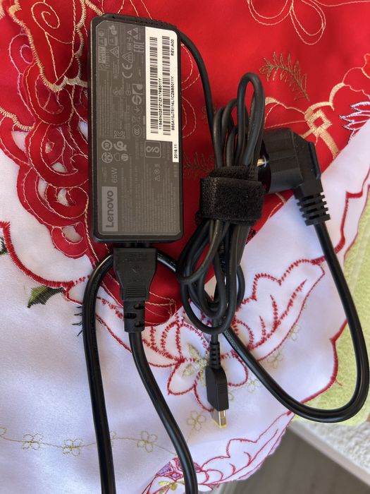 Alimentator Laptop Lenovo