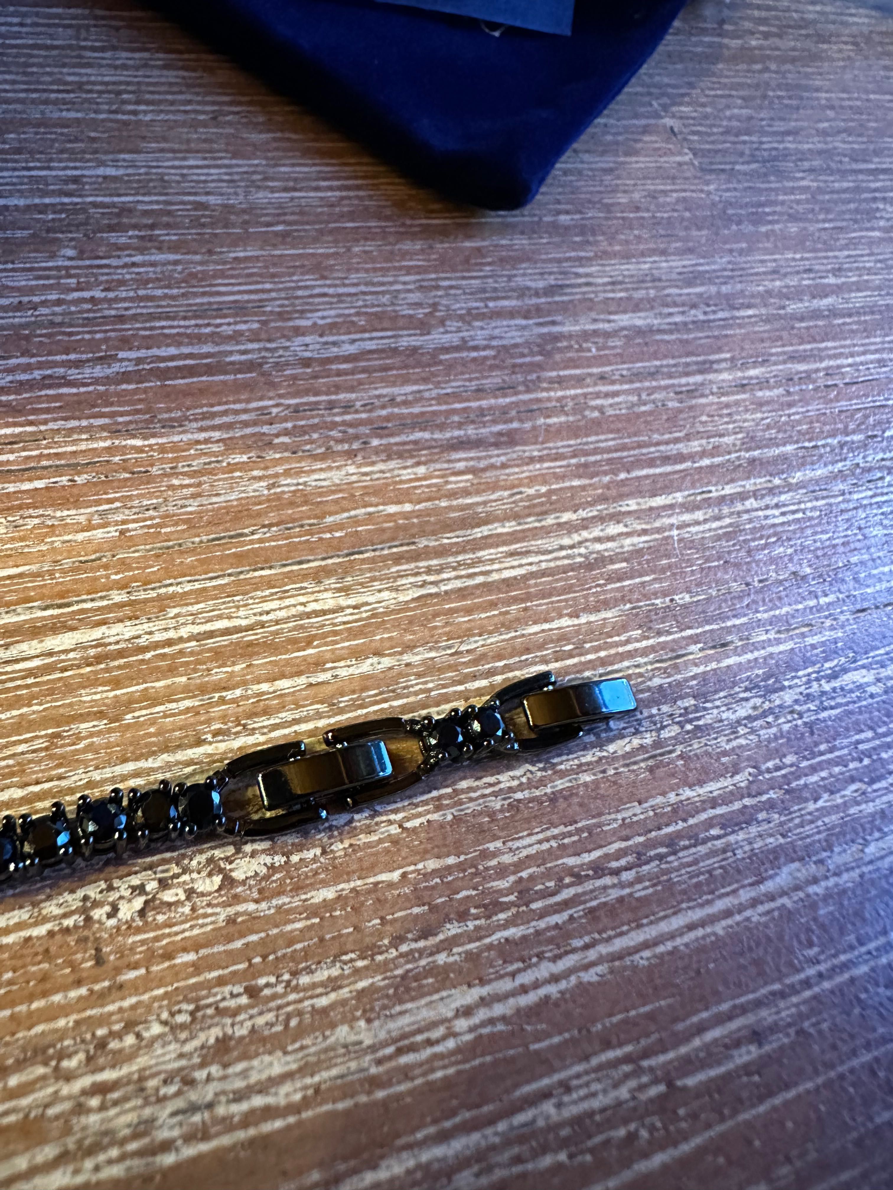 Тенис гривна на Swarovski - Сваровски