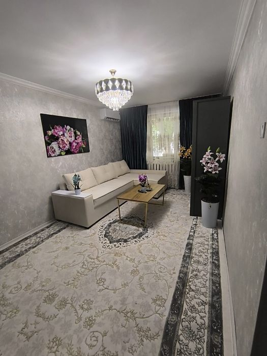 Продаётся квартира Чиланзар 13 Евроремонт 1в2/1/5 Чиланзар метро