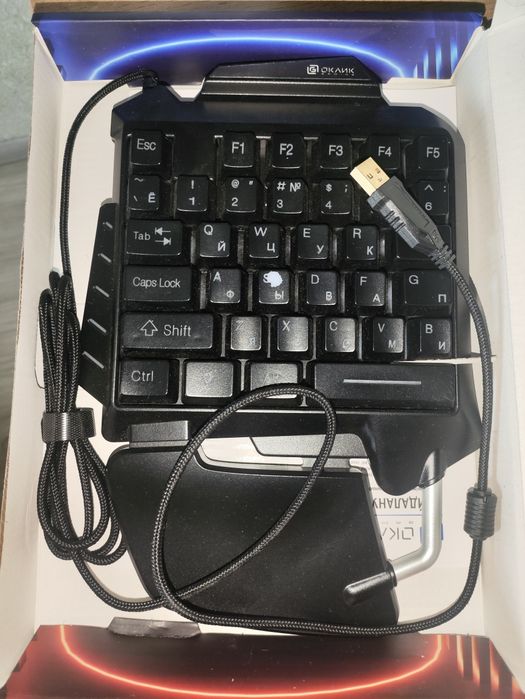 Мини клавиатура с RGB подсветкой