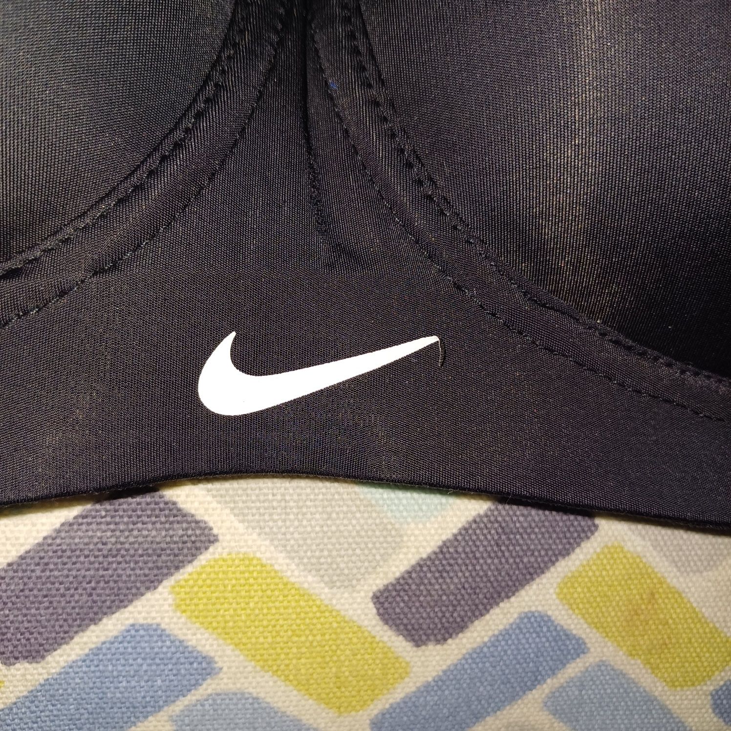 Сутиен - бюстие Nike 80 B