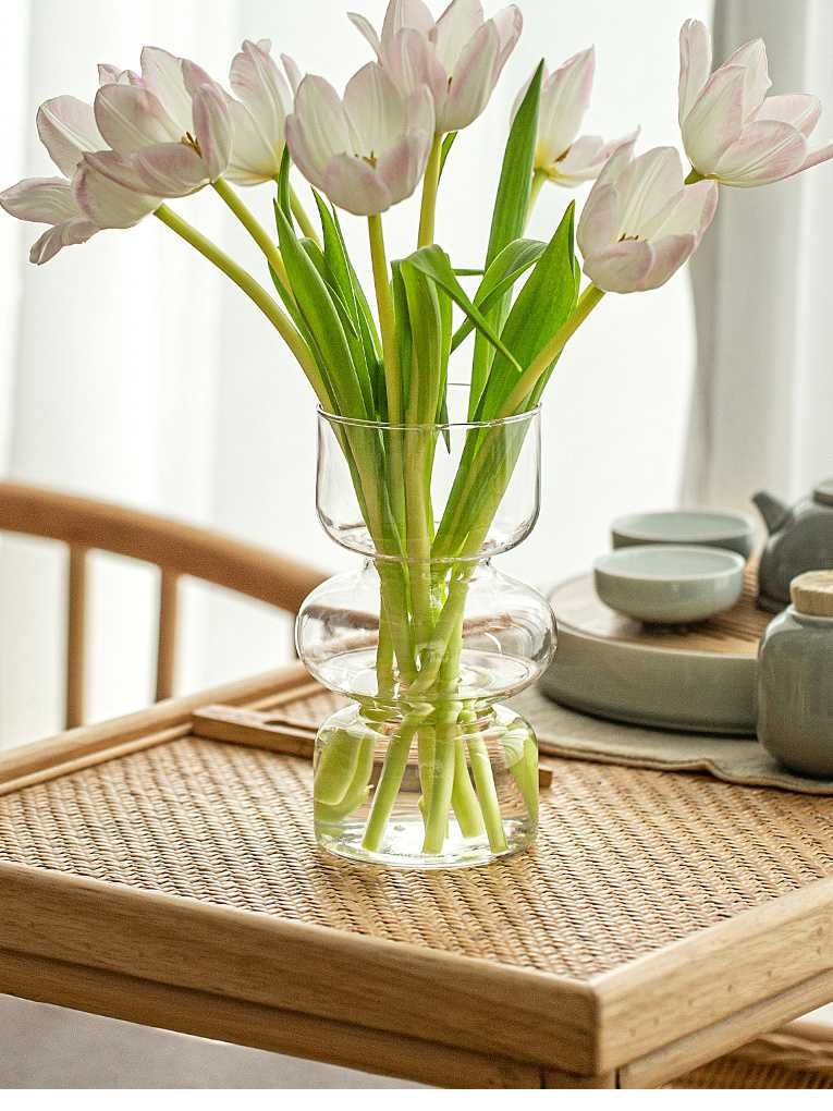 Продаются красивые стеклянные вазы в 4-х расцветках
