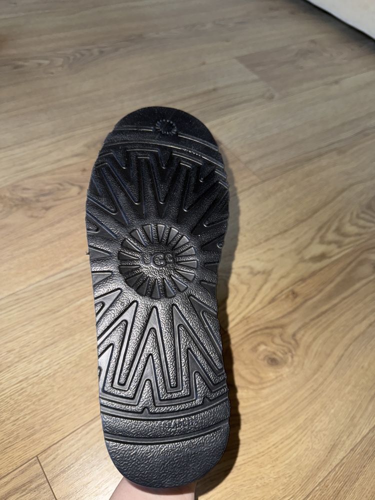 Cizme UGG mini platform ankle boots