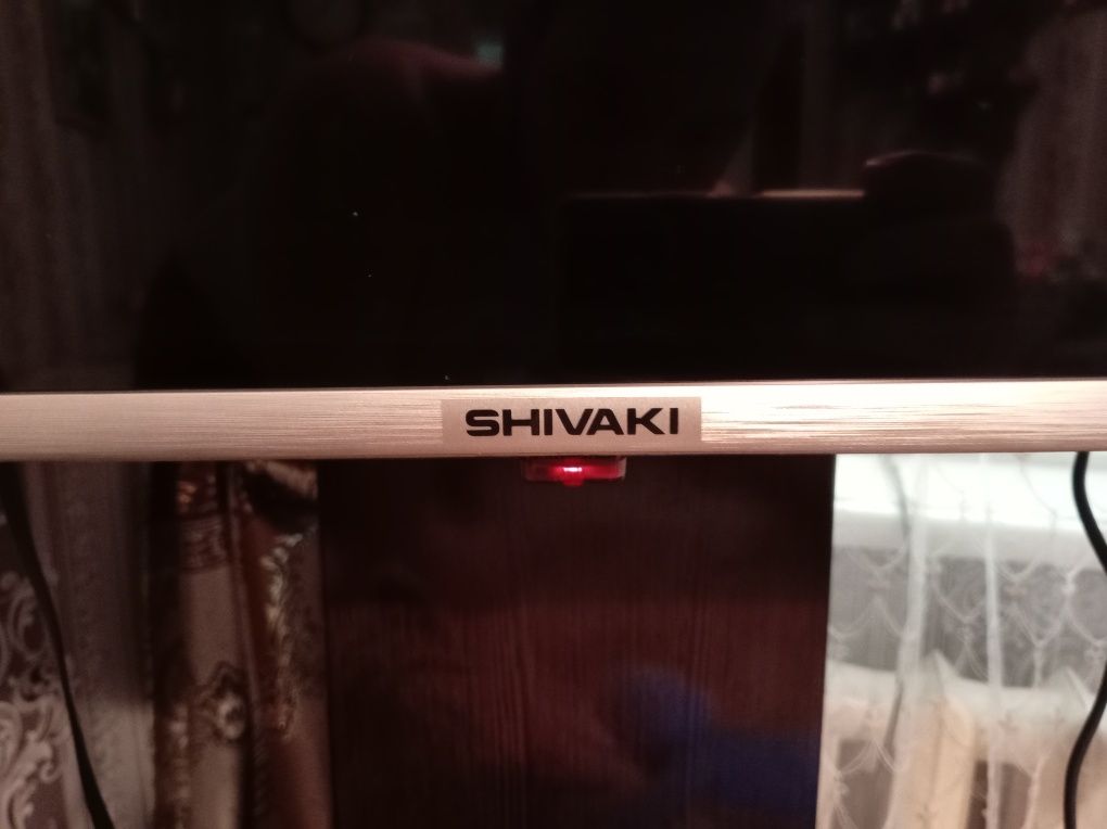 Телевизор смарт Shivaki, в отличном состоянии