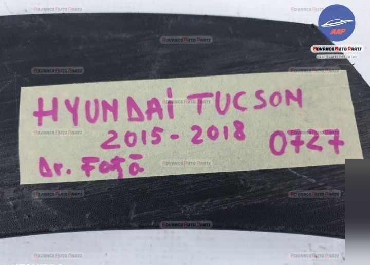 Bandou bara overfender dreapta fata original in conditie buna. Hyundai