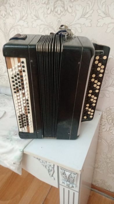 Гармошка ручная продам