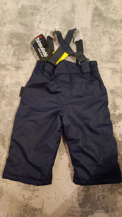 Vând pantaloni de iarna noi cu eticheta