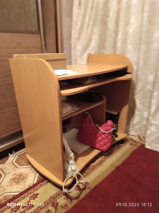 Стол для работы '