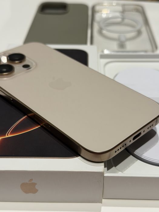 Iphone 16 PRO 256 - Desert Titanium + 2 huse de protectie