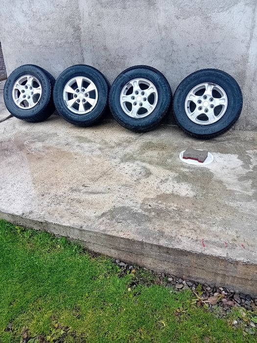 Roti 245 70 r16 Jante mitsubishi L 200