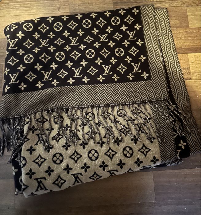 Vand esarfa Louis Vuitton