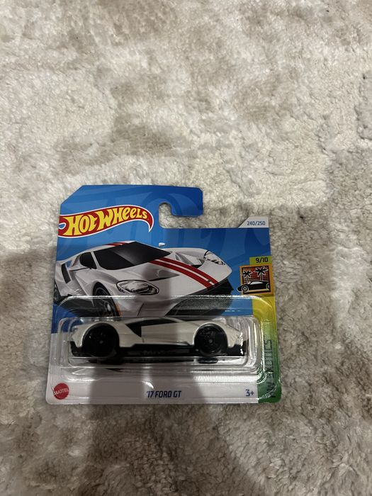Ford gt 17’  Hot Wheels