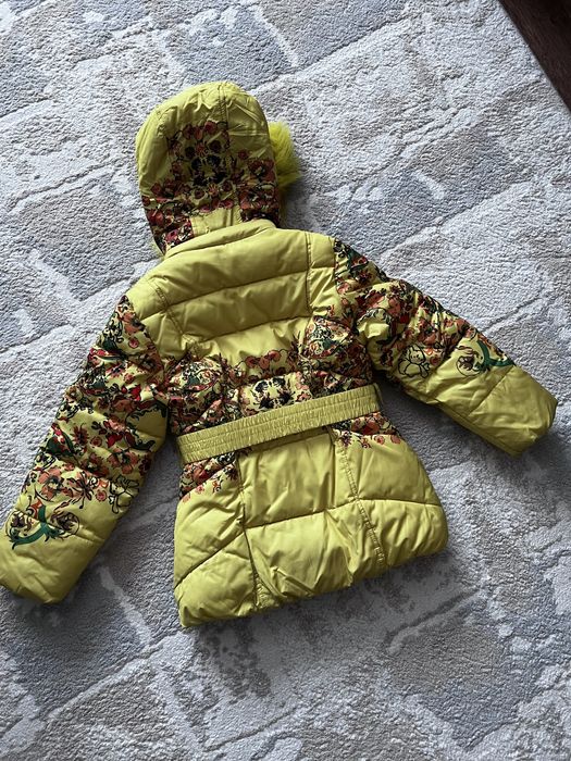 Продам зимнюю куртку  и штаны на девочку