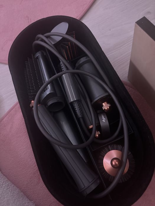 Dyson airwrap multistyler