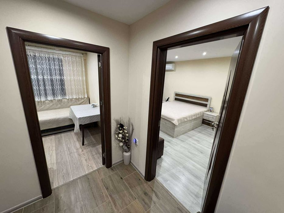 Собственик продава двустаен панелен апартамент след основен ремонт