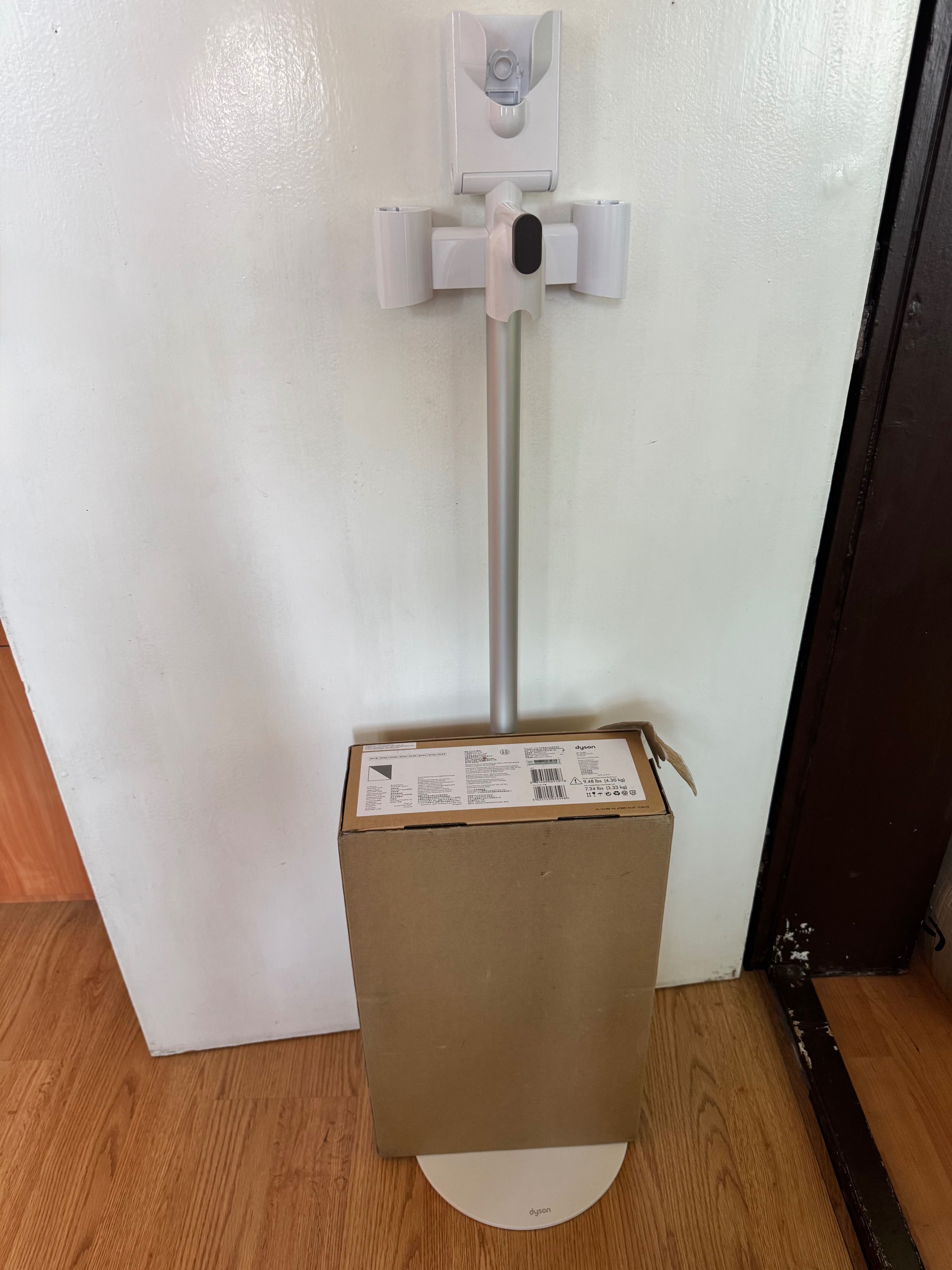 Dyson Floor Dok Multi за V12 Detect Slim нов, с опция за отстъпка
