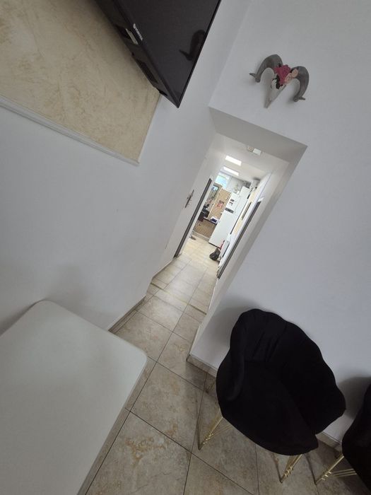 Spatiu Niela Craiovița Noua 70 mp