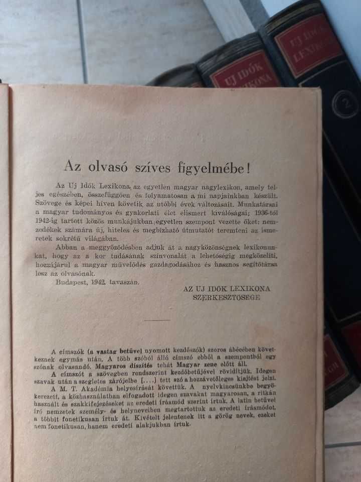 Vind 9 volume din UJ IDOK LEXIKONA editia 1936