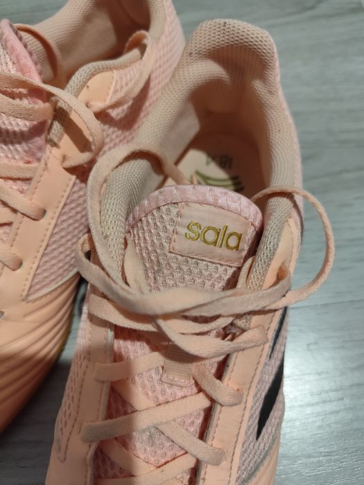 Ghete fotbal Adidas pentru sală