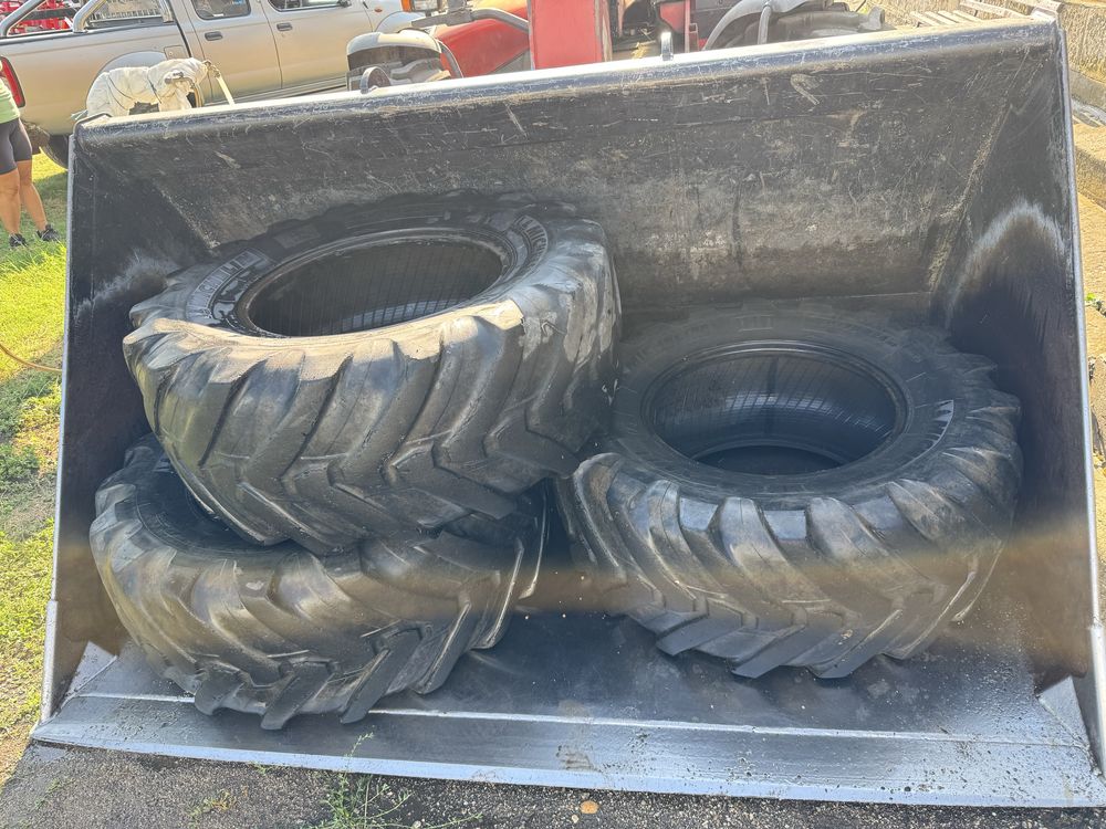 Продавам гуми MICHELIN 420/70 R24