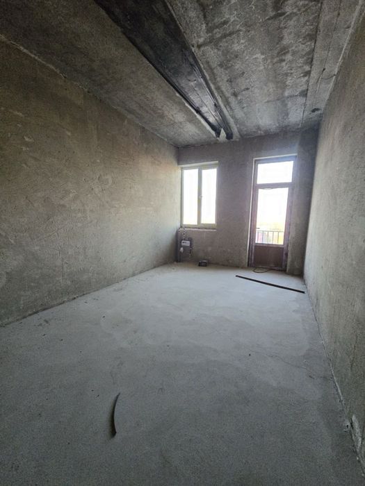 3 хонали уй сотилади лифтлик домдан