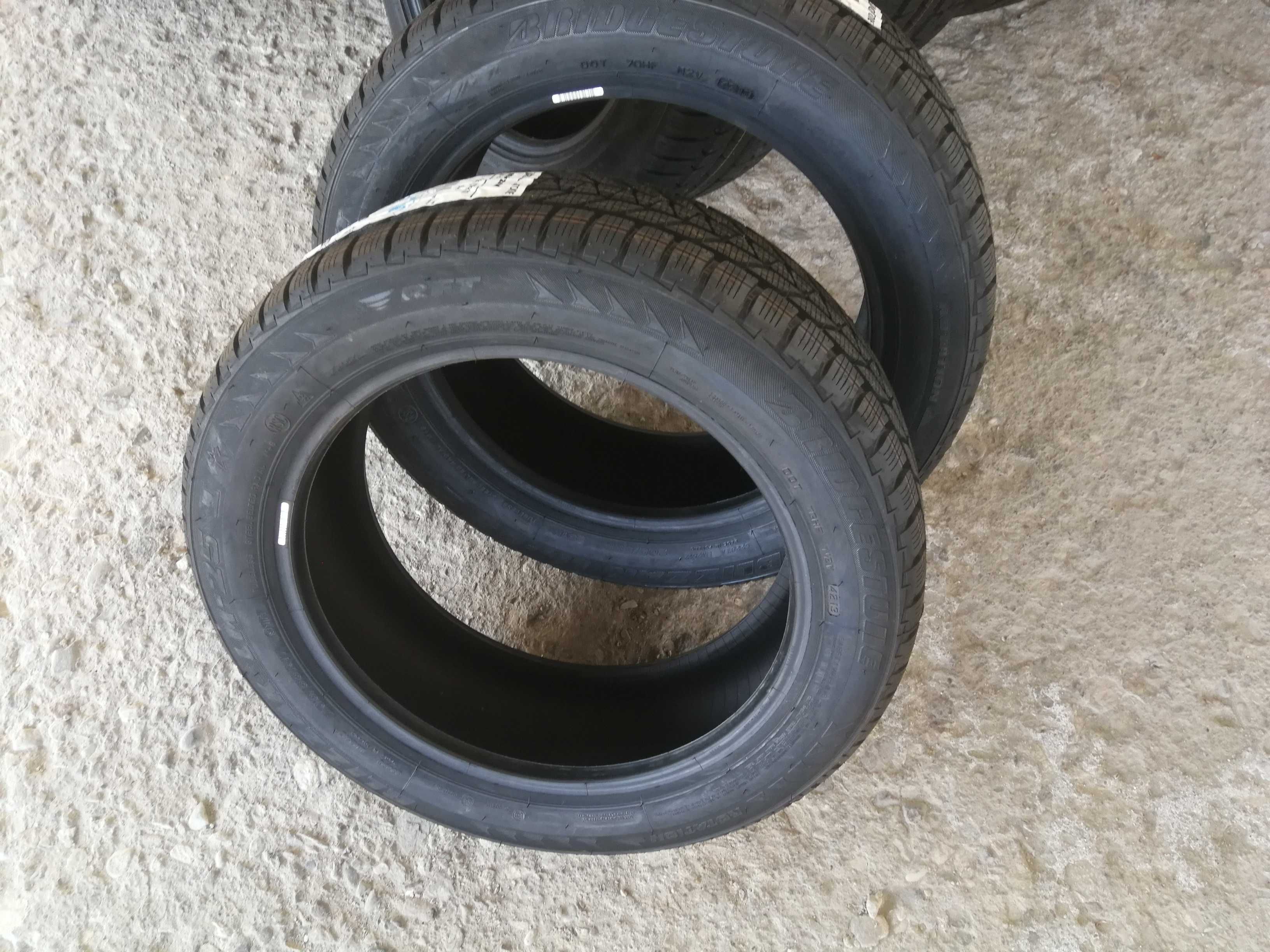 2 Нови зимни гуми R17 205/55 Bridgestone Blizzak LM-25I* RUN-FLAT 91H