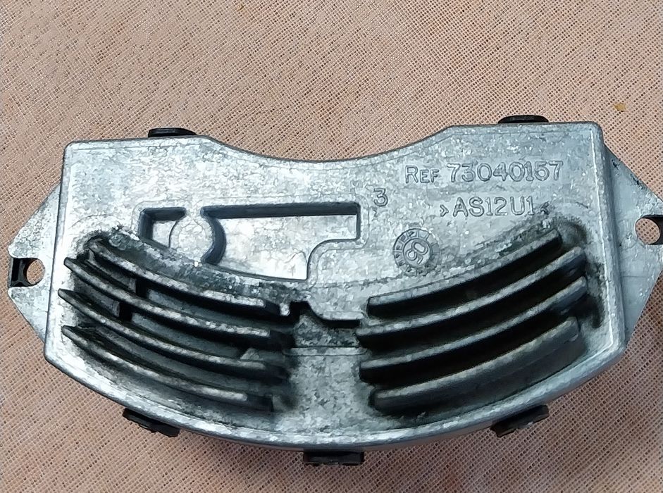 Реостат вентилатор за парно за Мерцедес