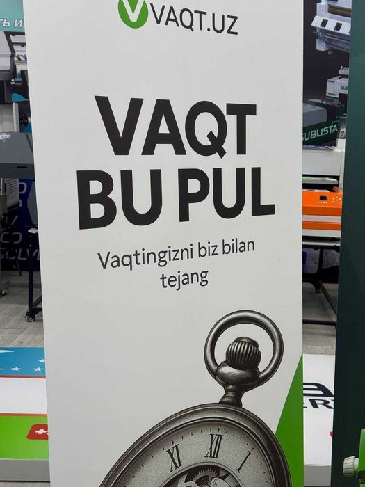 roll up reklama banner chop etish