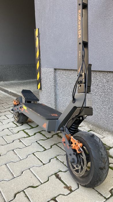 Електрическа тротинетка Kukirin G4 2025