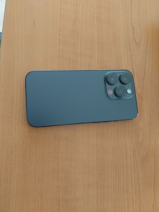Продавам IPhone 14 Pro