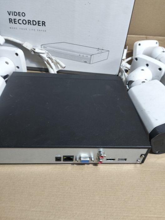 Kit supraveghere camere video FullHD si NVR Dahua nou