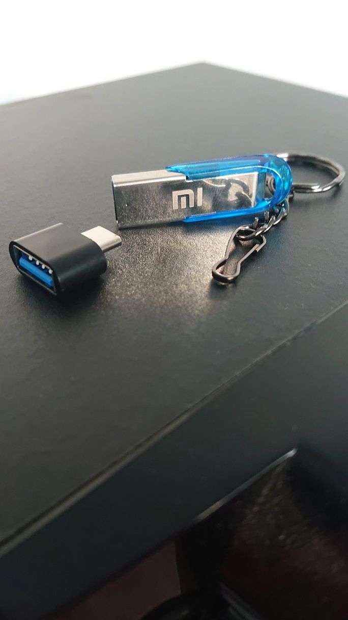 Флашка XIAOMI 2TB+Адаптор за телефон Type-C и ключодържател