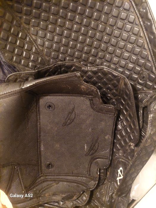 Продам полики на -Chery tigo 2