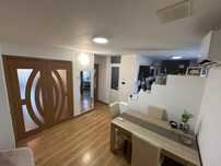 Apartament 2 camere, bucatarie open space, zona de luat masa, birou