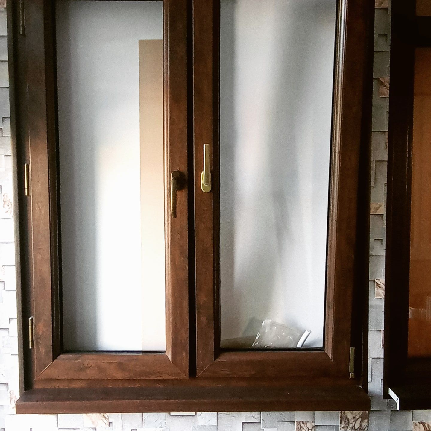 Akfa Termo Benkam xar xil turdagi eshik romlari