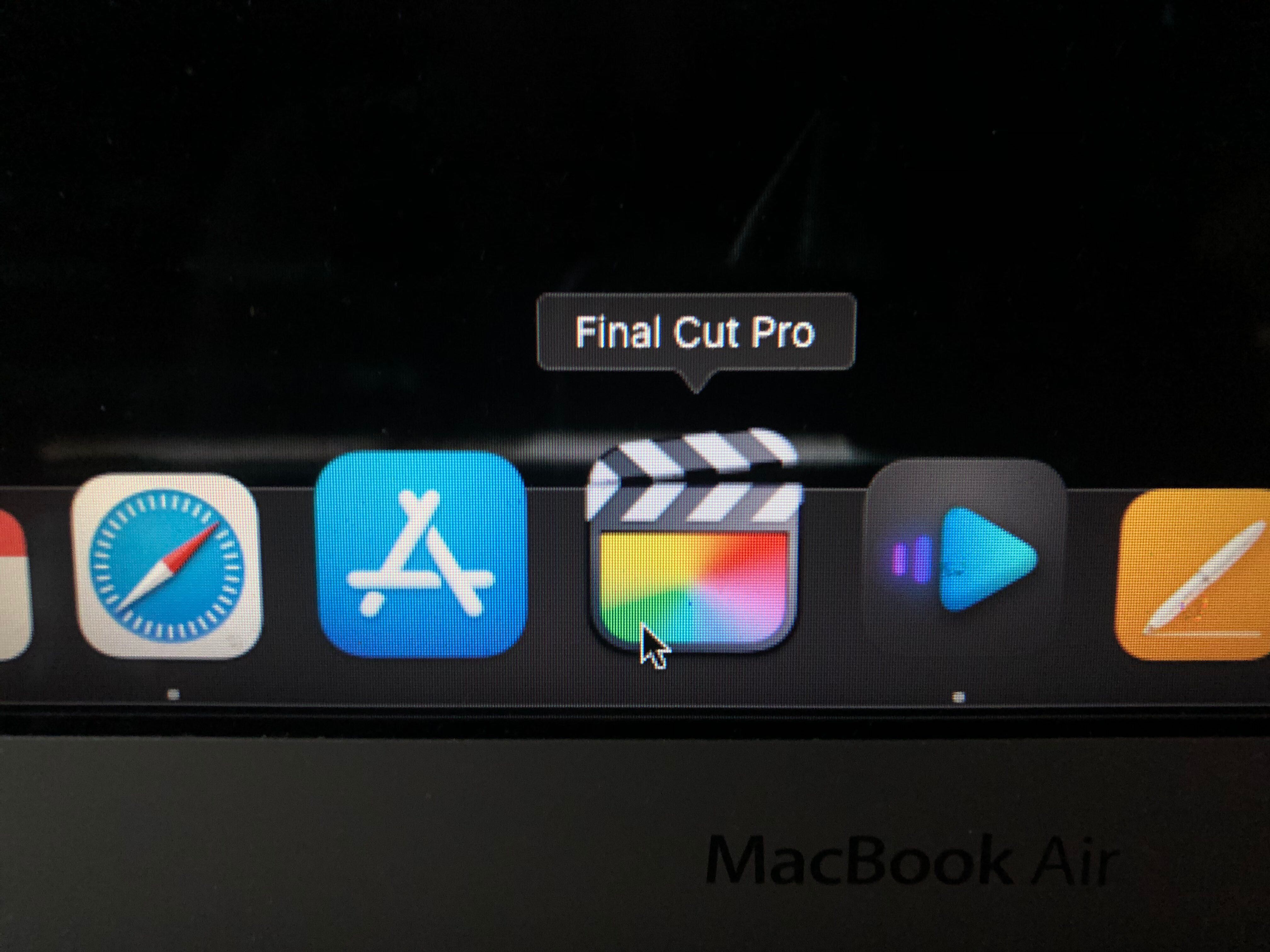 MacBook Air с Final Cut Pro. Приемам и бартер - за хубав фотоапарат