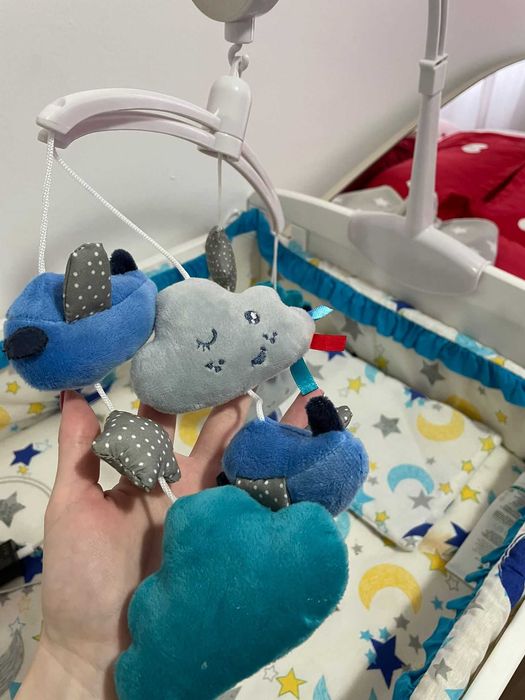 Vand carusel cu muzica