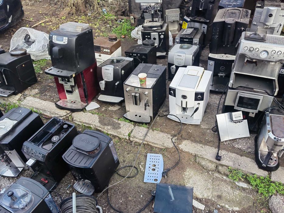 Продавам 60броя кафемашини роботи Делонги, Круп, Нивома, Юра, Филипс,