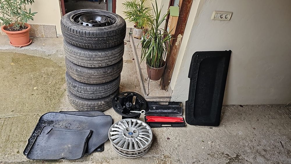 5 roți Fiat Punto, 4 roți Renault Megane,4 roți Skoda Fabia