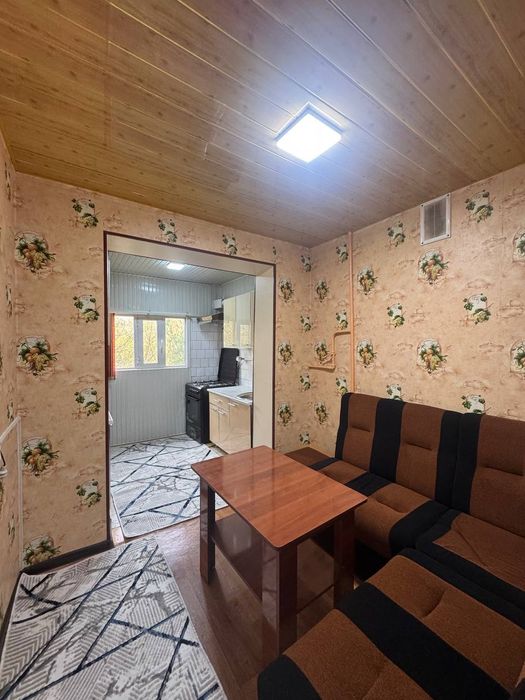 2 xonali kvartira sotiladi