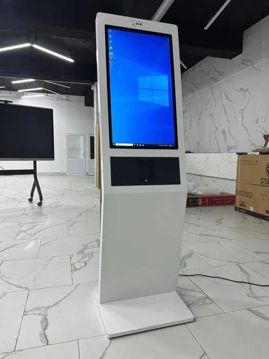 Интерактивный инфокиоск 32 с ОЧЕРЕДЬ ЧЕКОВОЙ, камера есть Доставка ест