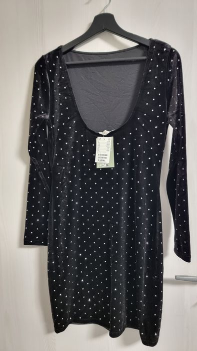 Rochie catifea + strasuri nouă M