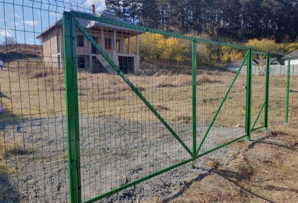 Construim garduri și porți la comanda clientului