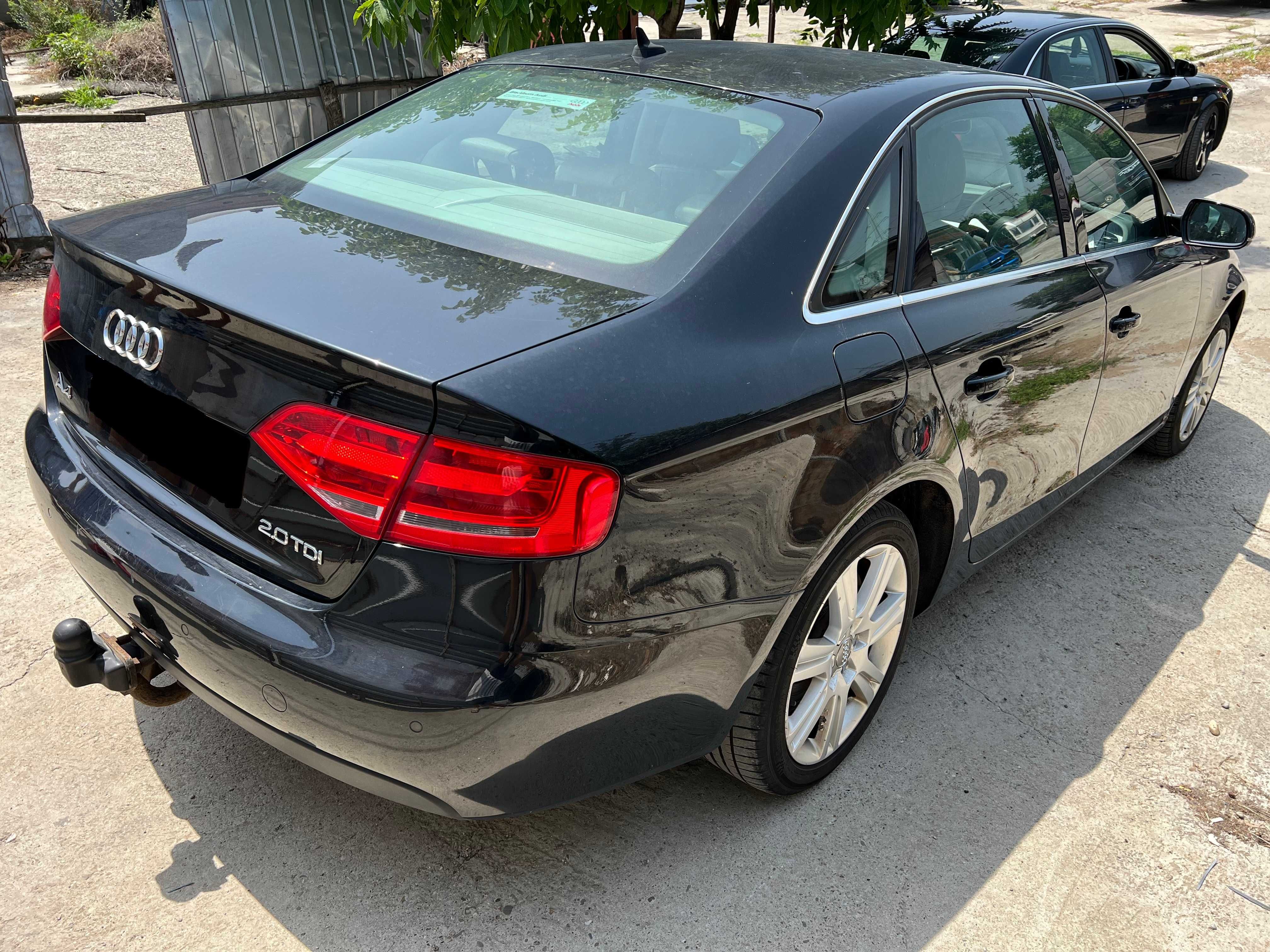 Dezmembrez Audi A4 B8 2.0 TDI CAGA 140 cai