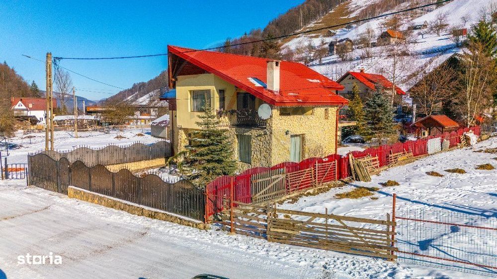 Vilă de lux  cu 6 camere de vânzare /534 mp teren/Simon Bran