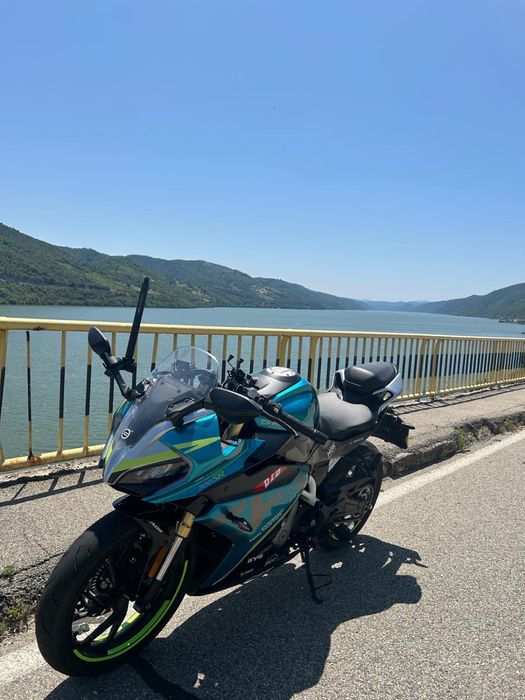 Vand motocicleta Cfmoto 300SR