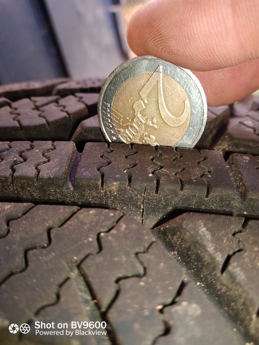 Зимни гуми 205/60/16 RoadX