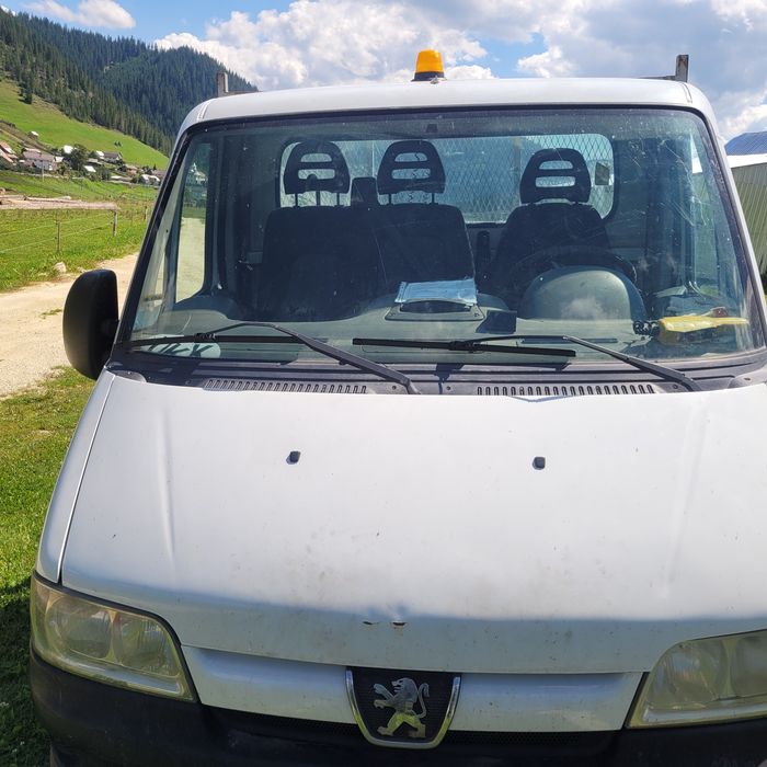 Vând sau schimb Peugeot Boxer basculabil 3 parti