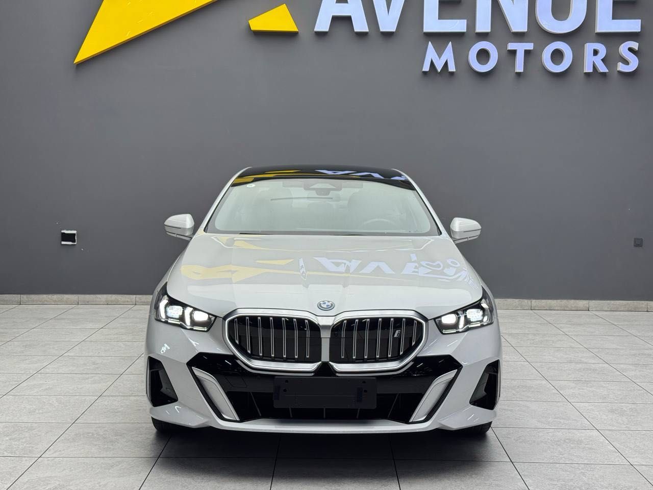 Продается BMW i5 35 eDrive